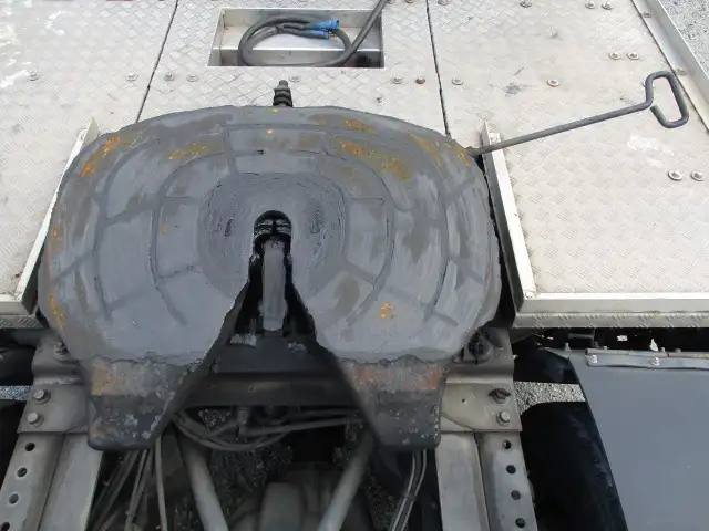 平成28年06月中古大型トラクタヘッド日野プロフィアの画像20