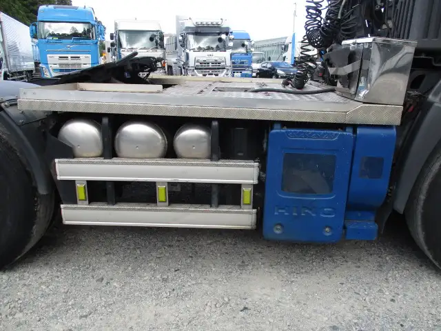 平成28年06月中古大型トラクタヘッド日野プロフィアの画像22