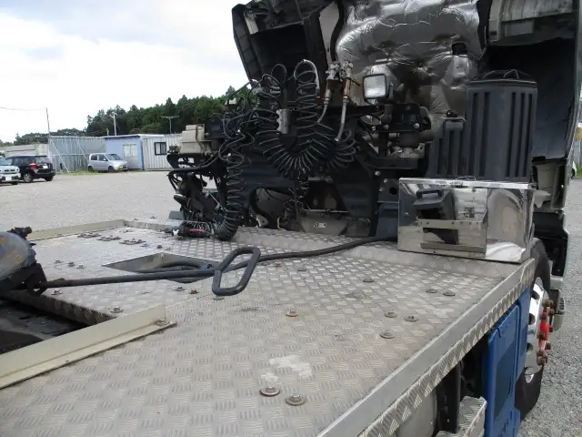 平成28年06月中古大型トラクタヘッド日野プロフィアの画像23