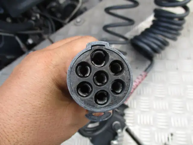 平成28年06月中古大型トラクタヘッド日野プロフィアの画像25