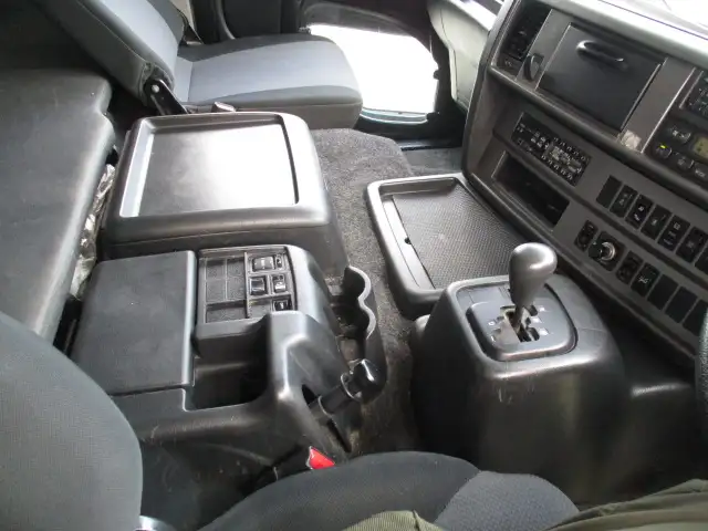 平成28年06月中古大型トラクタヘッド日野プロフィアの画像32