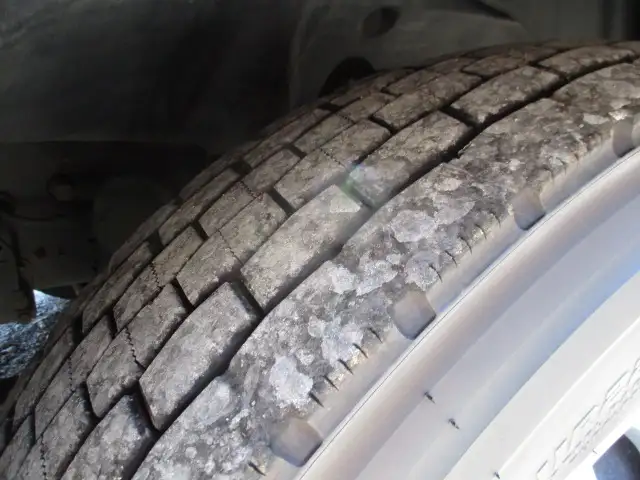 車検付(R7.10) 平成29年 いすゞ トラクタ D尺 カスタム ハイルーフ 460馬力 F8(hi/Lo) 第五輪:11,500㎏ 距離:53万㎞の画像20