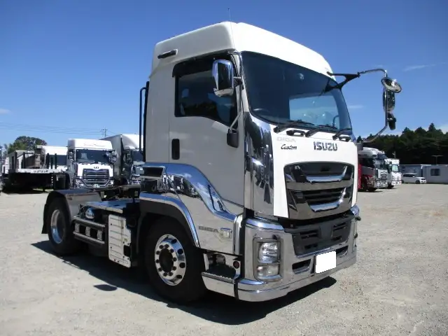 車検付(R7.10) 平成29年 いすゞ トラクタ D尺 カスタム ハイルーフ 460馬力 F8(hi/Lo) 第五輪:11,500㎏ 距離:53万㎞の画像3