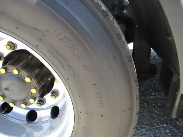 車検付(R7.10) 平成29年 いすゞ トラクタ D尺 カスタム ハイルーフ 460馬力 F8(hi/Lo) 第五輪:11,500㎏ 距離:53万㎞の画像22