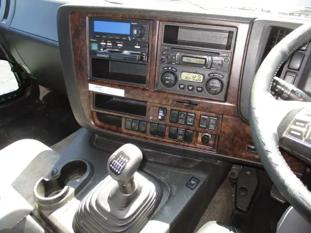 車検付(R7.10) 平成29年 いすゞ トラクタ D尺 カスタム ハイルーフ 460馬力 F8(hi/Lo) 第五輪:11,500㎏ 距離:53万㎞の画像24