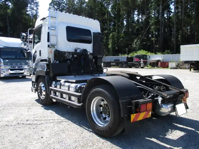 車検付(R7.10) 平成29年 いすゞ トラクタ D尺 カスタム ハイルーフ 460馬力 F8(hi/Lo) 第五輪:11,500㎏ 距離:53万㎞の画像7