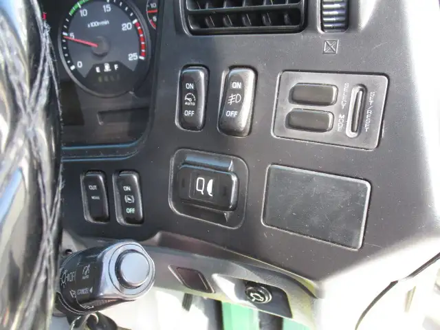 平成27年02月中古大型冷凍バン・ウィング三菱ふそうスーパーグレートの画像46