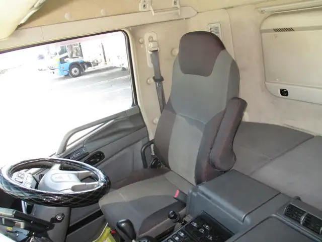 平成27年02月中古大型冷凍バン・ウィング三菱ふそうスーパーグレートの画像52