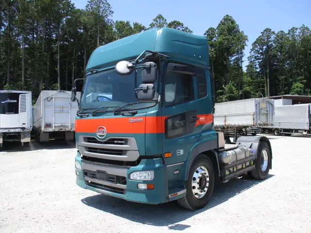 平成29年04月中古大型トラクタヘッド日産UDクオンの画像1
