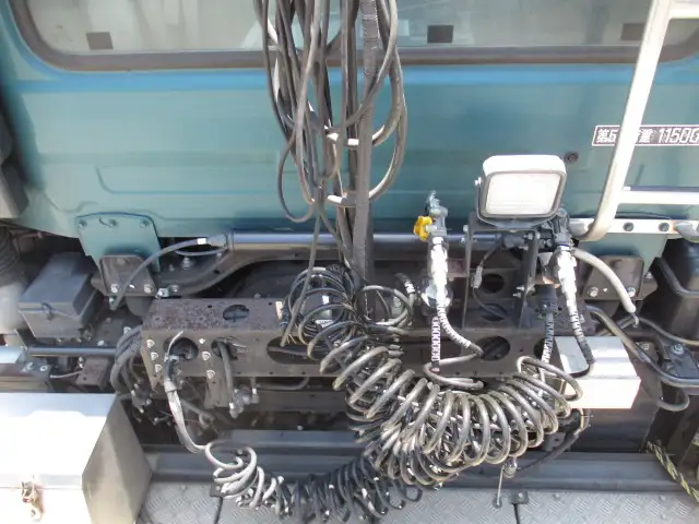 平成29年04月中古大型トラクタヘッド日産UDクオンの画像26