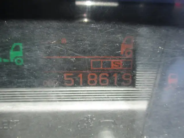 平成29年04月中古大型トラクタヘッド日産UDクオンの画像33