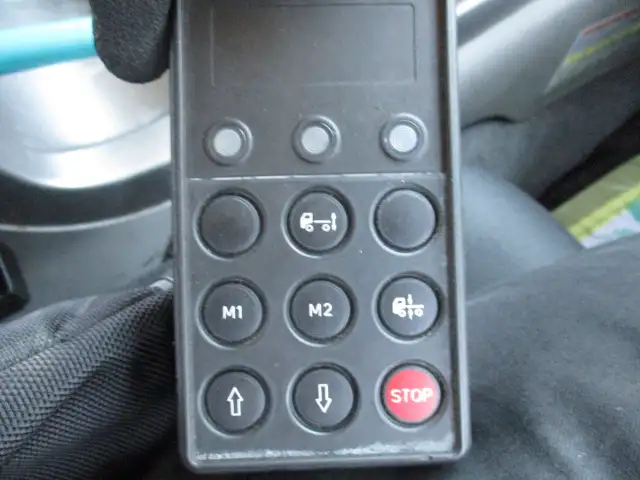 平成29年04月中古大型トラクタヘッド日産UDクオンの画像35