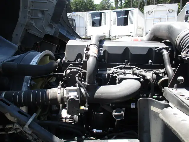 平成29年04月中古大型トラクタヘッド日産UDクオンの画像48