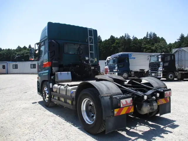 平成29年04月中古大型トラクタヘッド日産UDクオンの画像7