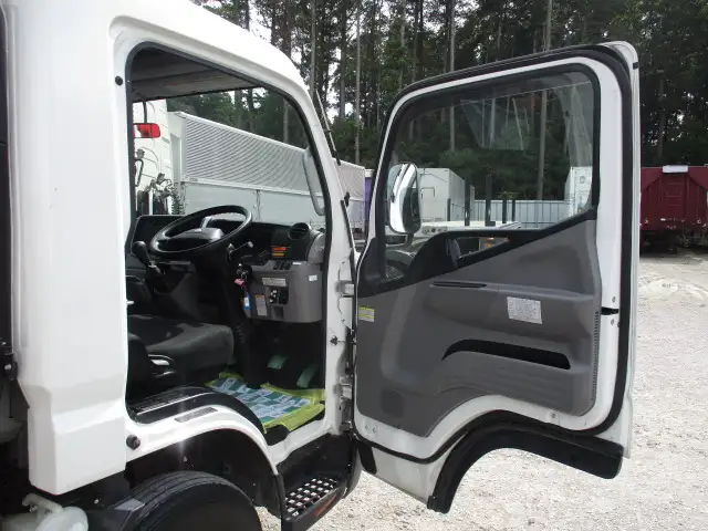 平成29年11月中古小型クレーン付三菱ふそうキャンターの画像45