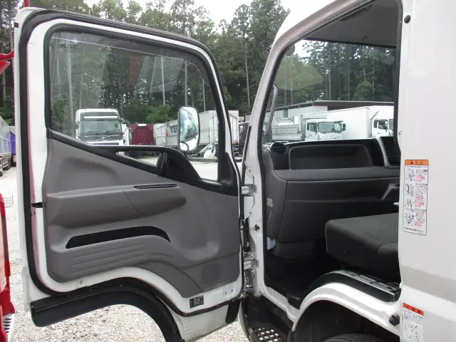 平成29年11月中古小型クレーン付三菱ふそうキャンターの画像46