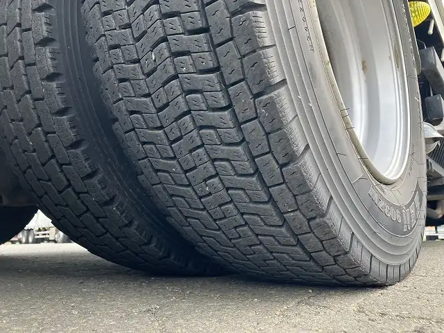 平成19年10月中古大型クレーン付日野プロフィアの画像51