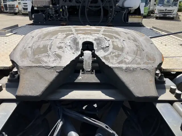 令和04年03月中古大型トラクタヘッド日産UDクオンの画像12