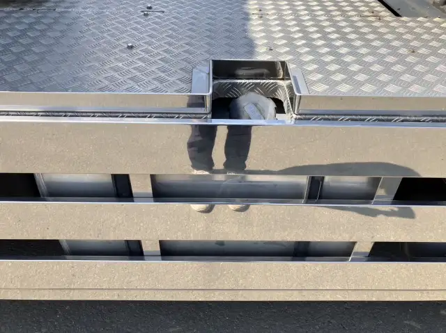 令和04年03月中古大型トラクタヘッド日産UDクオンの画像22