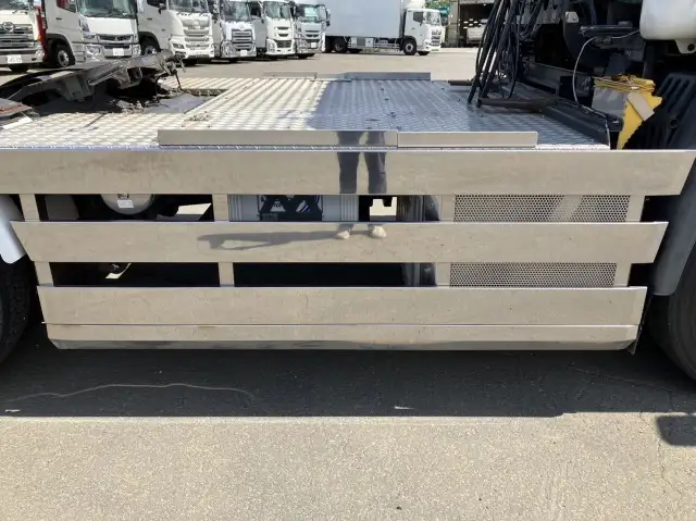 令和04年03月中古大型トラクタヘッド日産UDクオンの画像24