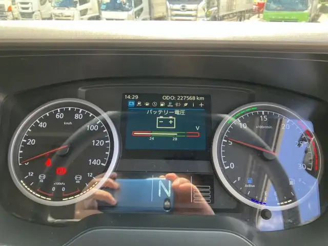 令和04年03月中古大型トラクタヘッド日産UDクオンの画像37