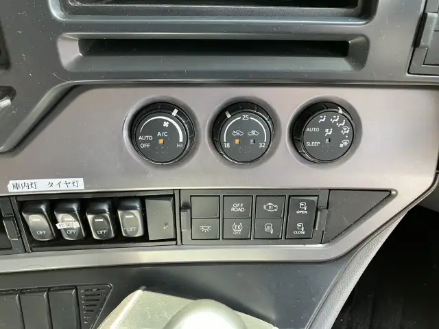 令和04年03月中古大型トラクタヘッド日産UDクオンの画像41