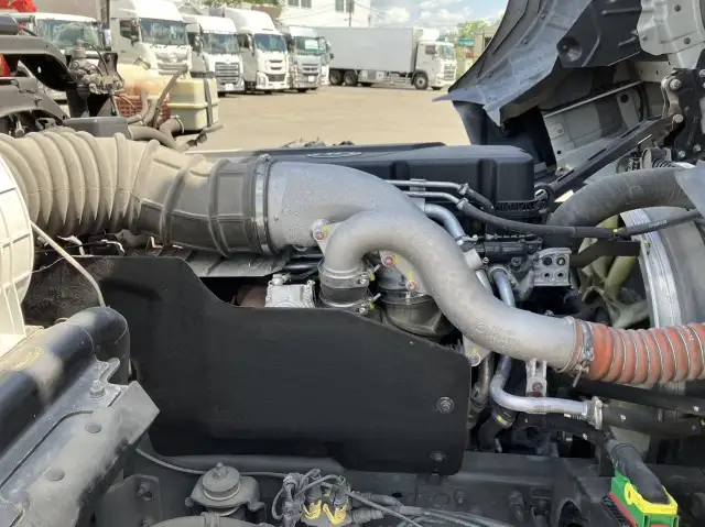 令和04年03月中古大型トラクタヘッド日産UDクオンの画像47