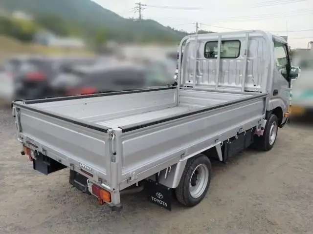 令和01年/平成31年08月中古小型平ボディトヨタダイナの画像3