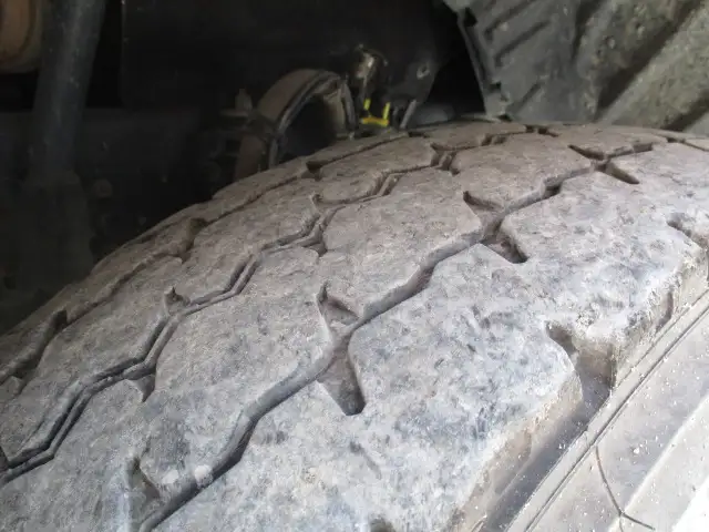 令和03年12月中古大型ダンプ日産UDクオンの画像13