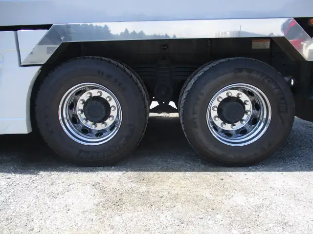 令和03年12月中古大型ダンプ日産UDクオンの画像17