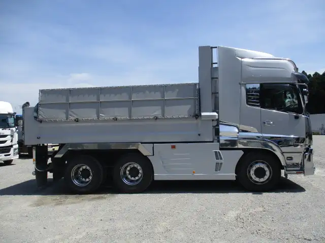 令和03年12月中古大型ダンプ日産UDクオンの画像4