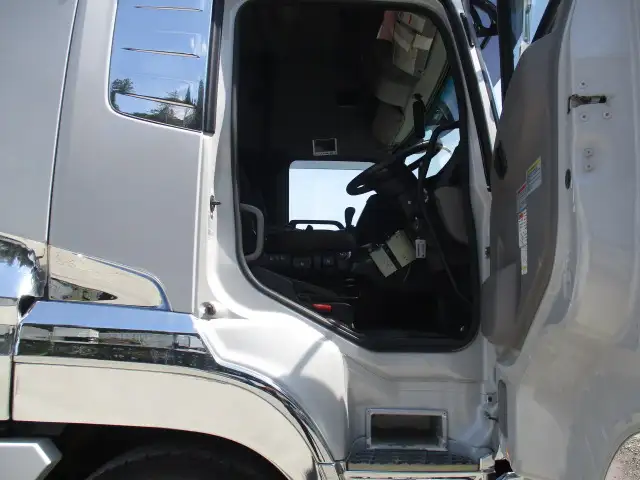 令和03年12月中古大型ダンプ日産UDクオンの画像47