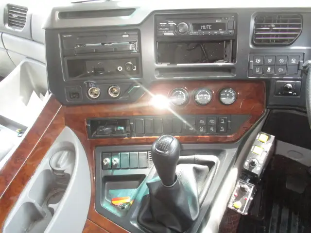 令和03年12月中古大型ダンプ日産UDクオンの画像50