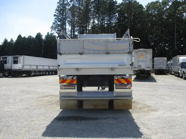 令和03年12月中古大型ダンプ日産UDクオンの画像6