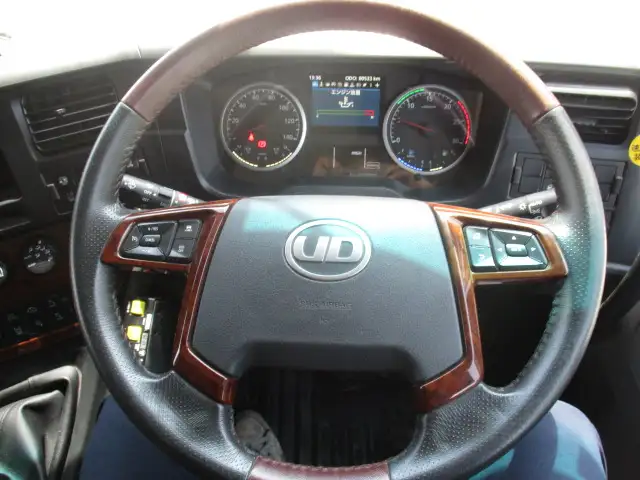 令和03年12月中古大型ダンプ日産UDクオンの画像55