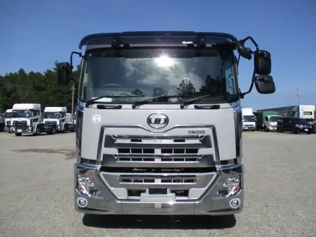 令和06年03月中古大型重機運搬車日産UDクオンの画像2