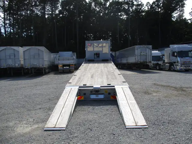 令和06年03月中古大型重機運搬車日産UDクオンの画像18