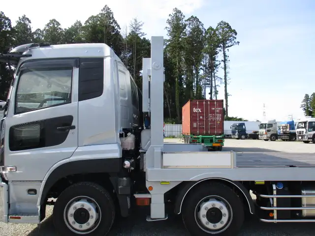 令和06年03月中古大型重機運搬車日産UDクオンの画像23