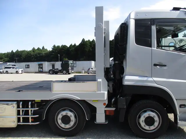 令和06年03月中古大型重機運搬車日産UDクオンの画像24