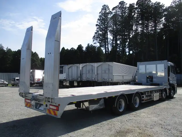 令和06年03月中古大型重機運搬車日産UDクオンの画像5