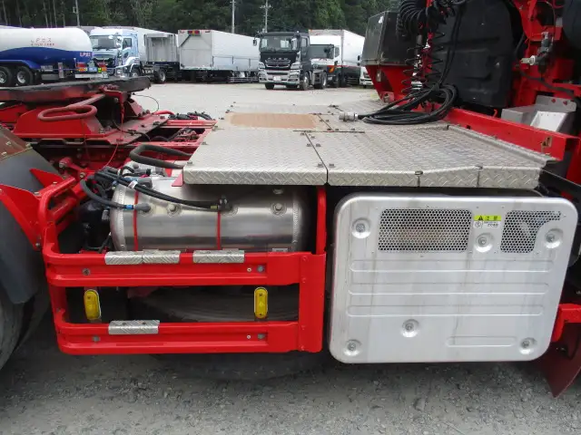 令和1年 いすゞ トラクタ 460馬力 Hi/Lo8速 第五輪荷重11,500kg の画像20