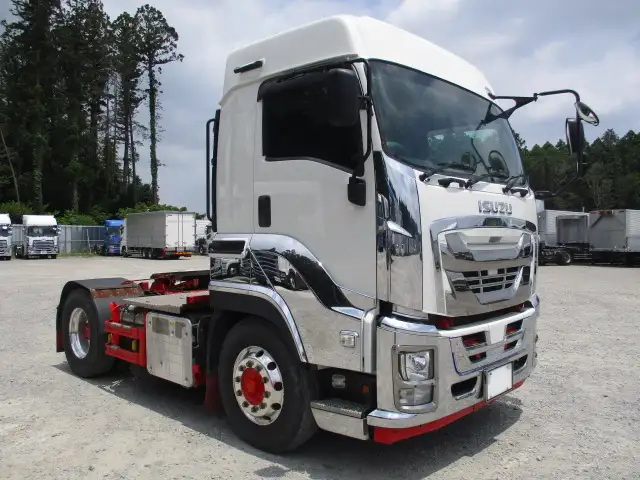 令和1年 いすゞ トラクタ 460馬力 Hi/Lo8速 第五輪荷重11,500kg の画像3