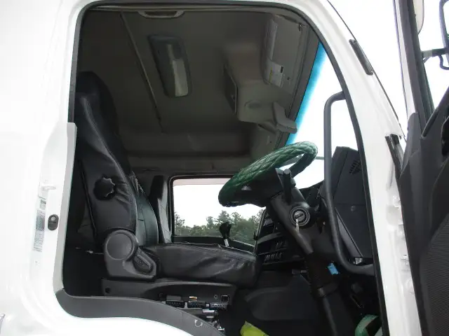 令和1年 いすゞ トラクタ 460馬力 Hi/Lo8速 第五輪荷重11,500kg の画像28