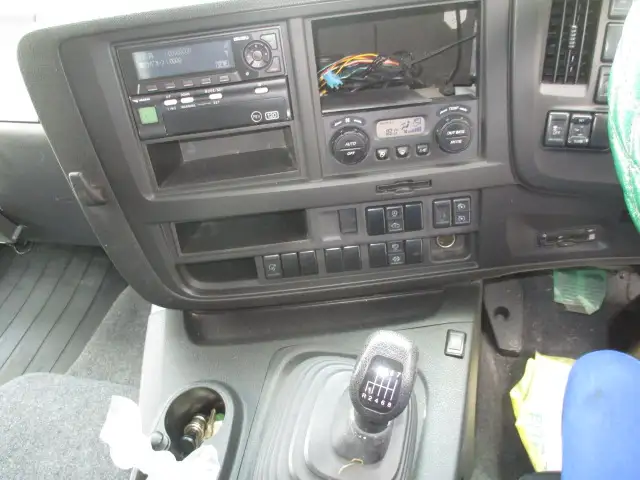 令和1年 いすゞ トラクタ 460馬力 Hi/Lo8速 第五輪荷重11,500kg の画像34