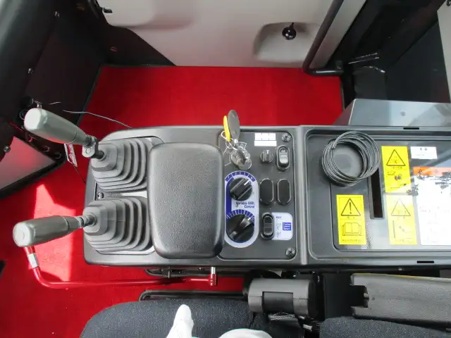 令和02年05月中古その他建設機械・フォークリフトコマツWA100-8の画像33