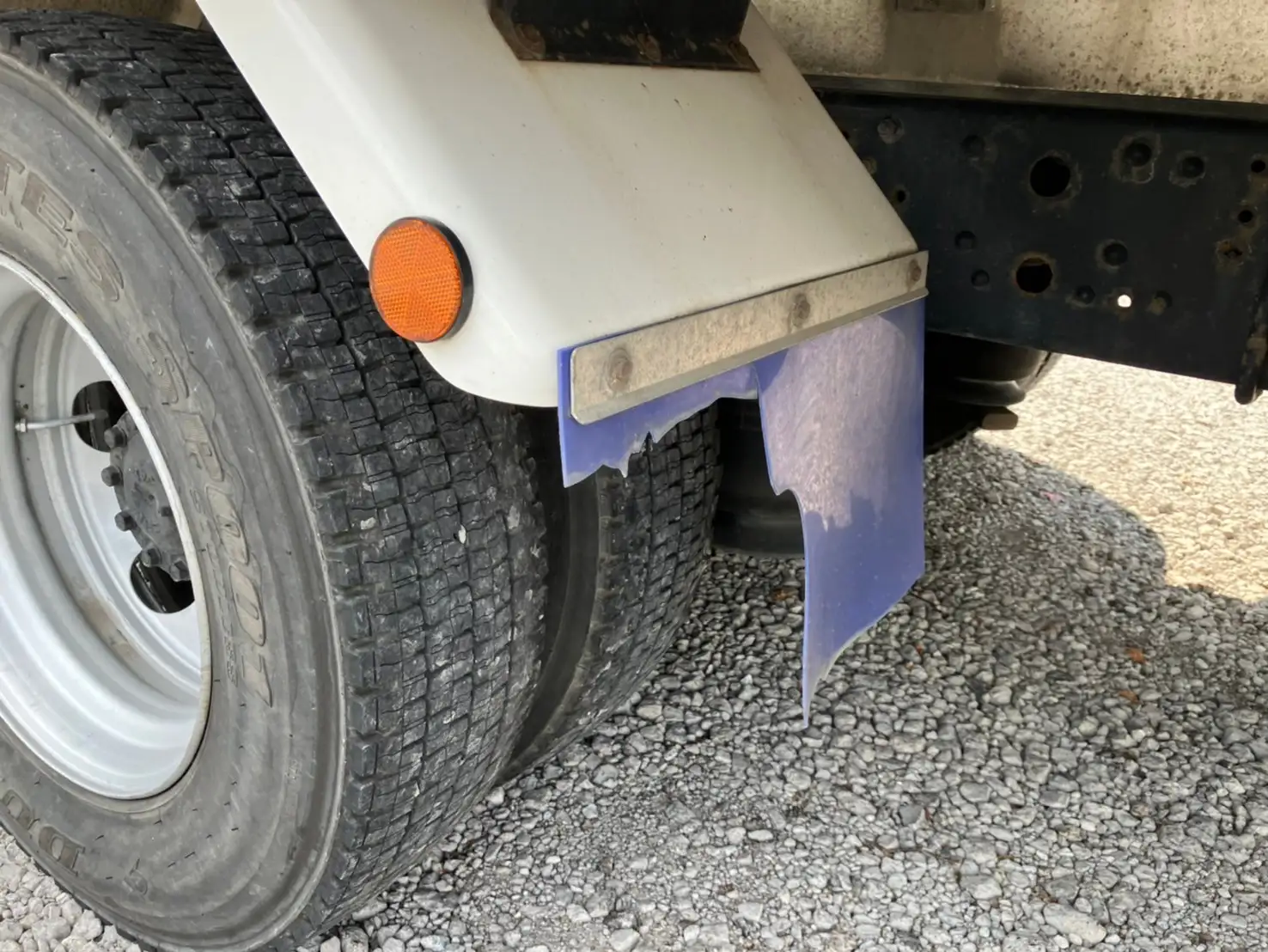 平成30年02月中古中型冷凍バン・ウィング三菱ふそうキャンターの画像20