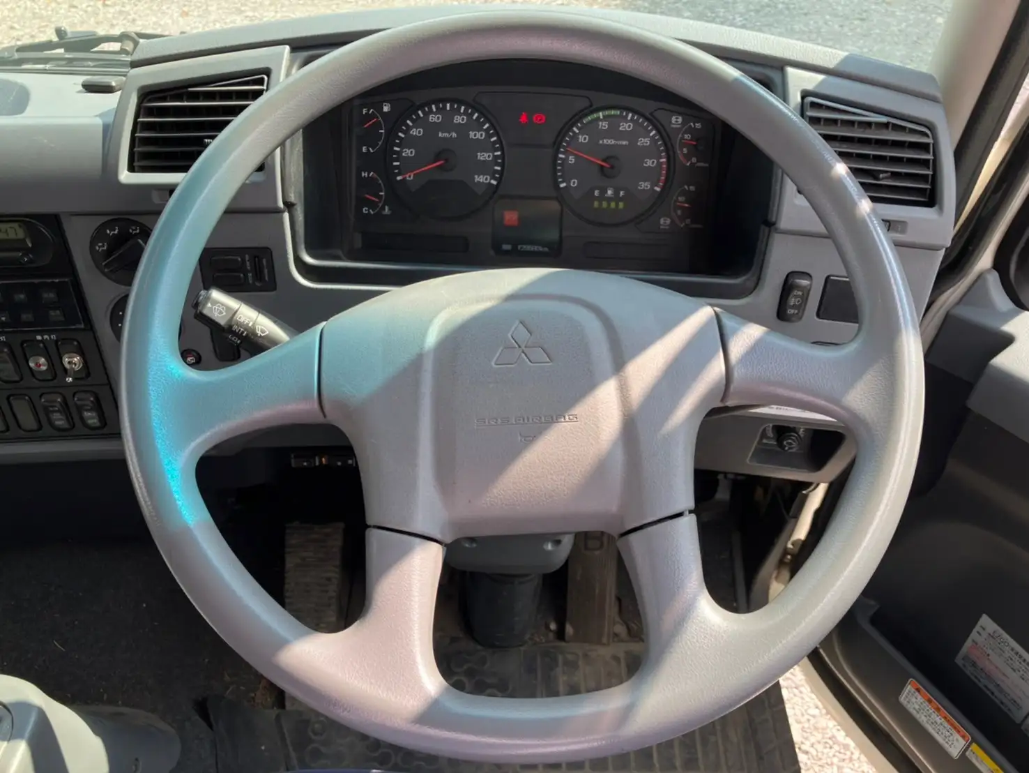 平成30年02月中古中型冷凍バン・ウィング三菱ふそうキャンターの画像33