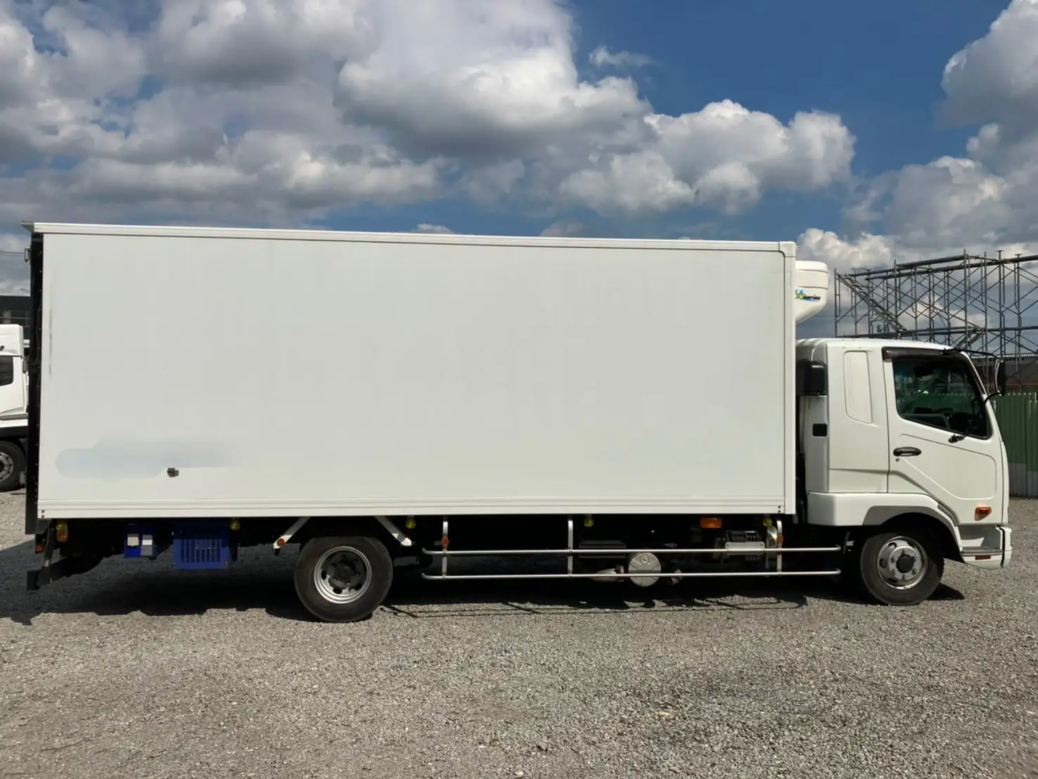 平成30年02月中古中型冷凍バン・ウィング三菱ふそうキャンターの画像6