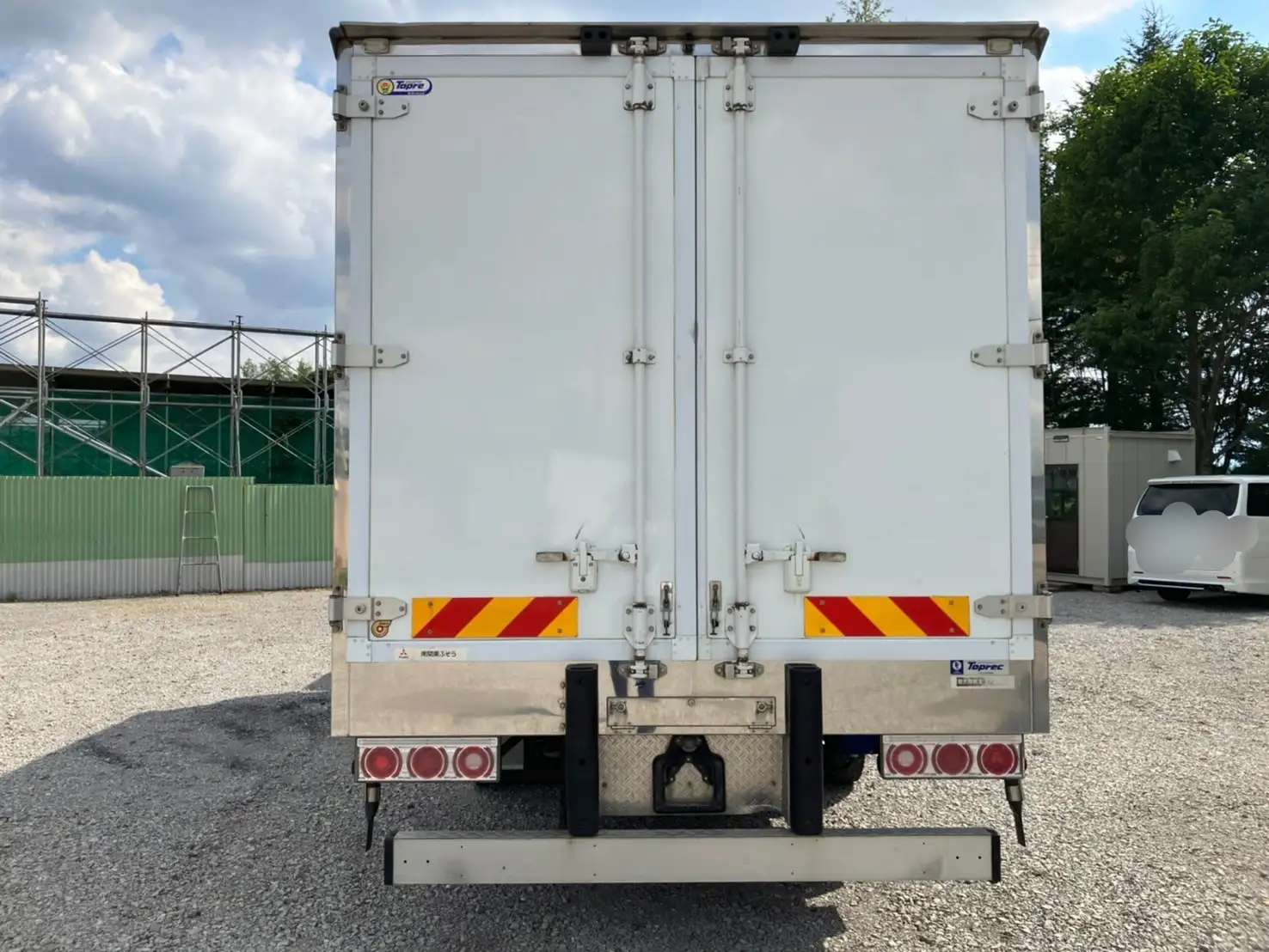 平成30年02月中古中型冷凍バン・ウィング三菱ふそうキャンターの画像7