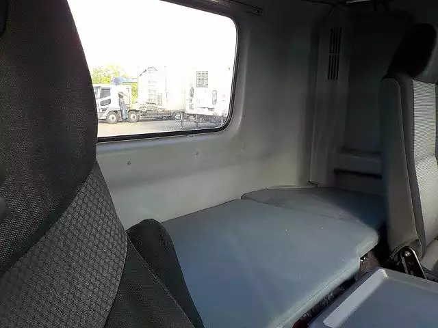 平成20年03月中古大型トラクタヘッド日野日野の画像42